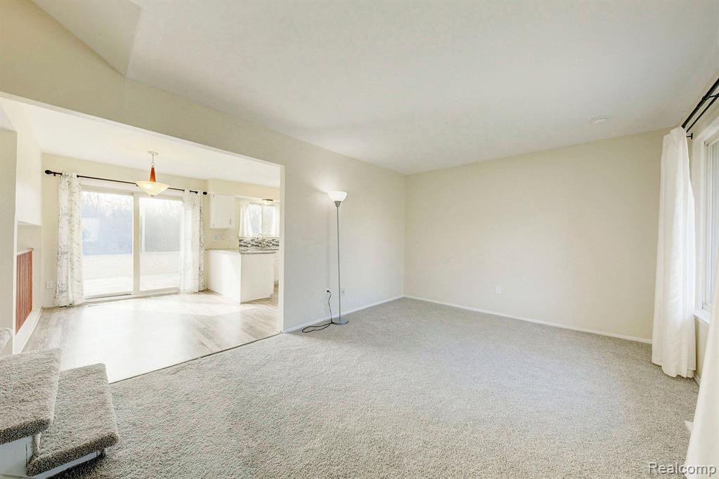 9258 ABBEY Lane, Ypsilanti, MI 48198 — Photo 4