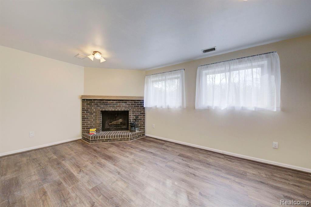 9258 ABBEY Lane, Ypsilanti, MI 48198 — Photo 13