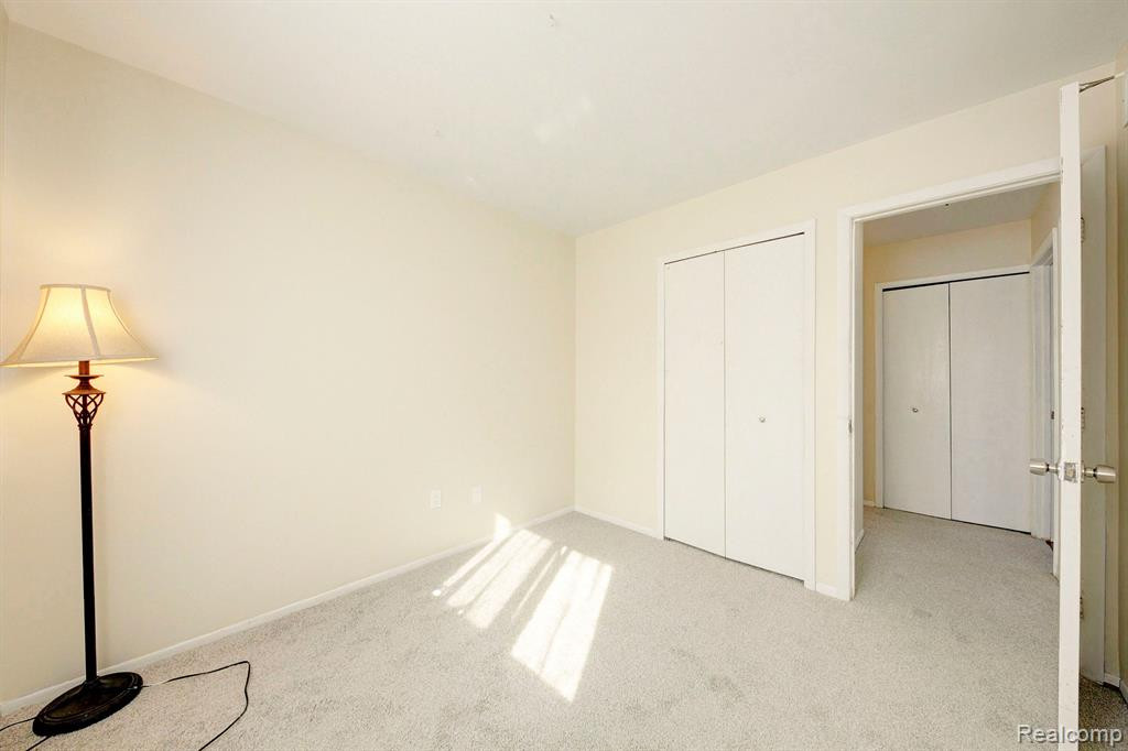 9258 ABBEY Lane, Ypsilanti, MI 48198 — Photo 24