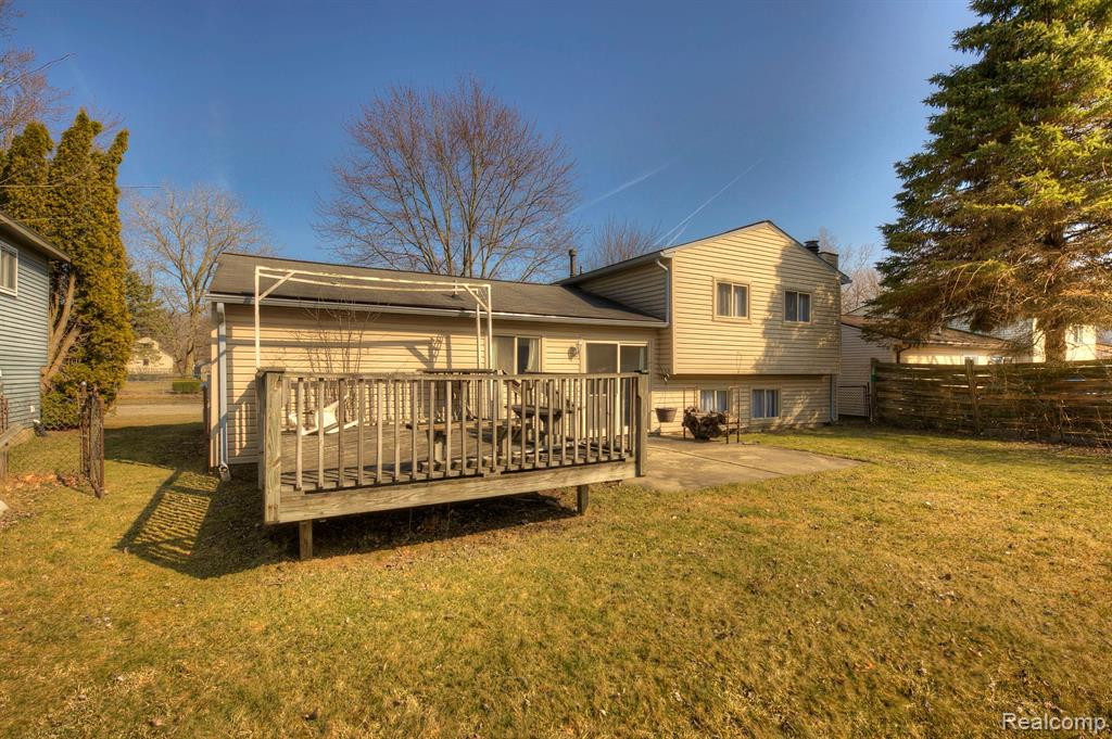 9258 ABBEY Lane, Ypsilanti, MI 48198 — Photo 29