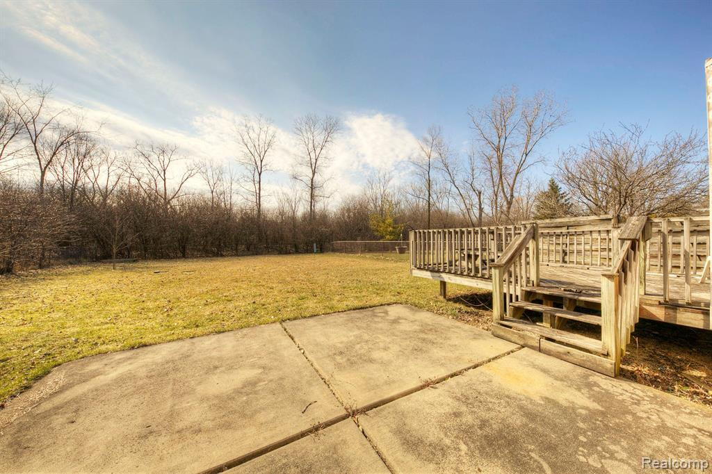 9258 ABBEY Lane, Ypsilanti, MI 48198 — Photo 31