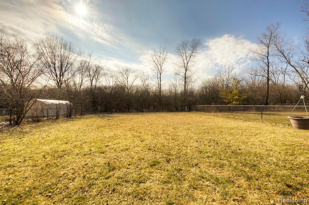 9258 ABBEY Lane, Ypsilanti, MI 48198 — Photo 35