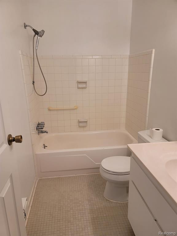 1848 COLONIAL VILLAGE Way, 1, Waterford, MI 48328 — Photo 14