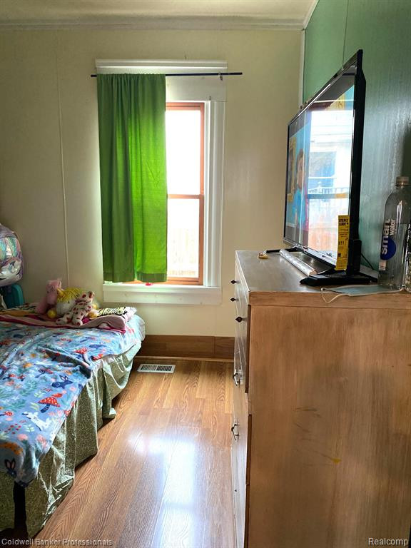208 N WALKER Street, Capac, MI 48014 — Photo 6