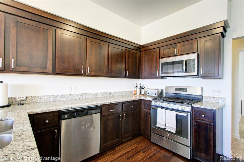 24597 ROSEMONT Unit #59 Drive, South Lyon, MI 48178 — Photo 11