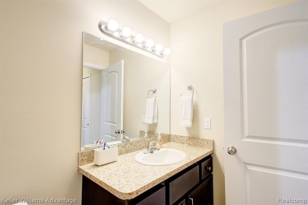24597 ROSEMONT Unit #59 Drive, South Lyon, MI 48178 — Photo 36