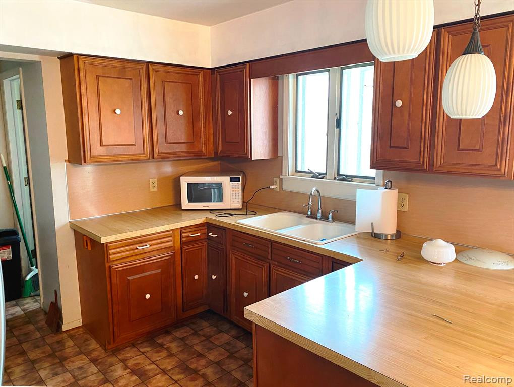 4374 Golden Glow Drive, Columbiaville, MI 48421 — Photo 2
