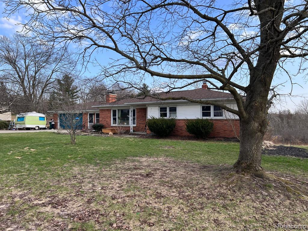654 East Ridge Drive, Ortonville, MI 48462 — Photo 3