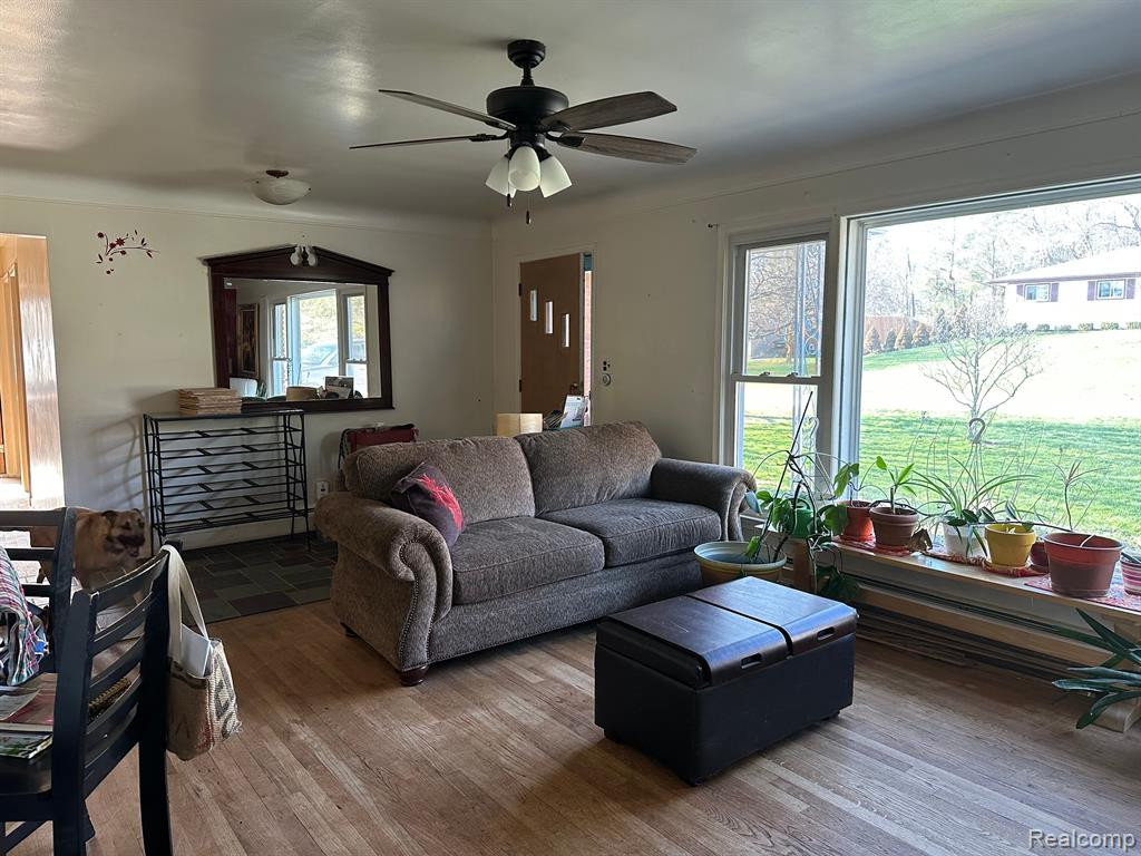 654 East Ridge Drive, Ortonville, MI 48462 — Photo 9