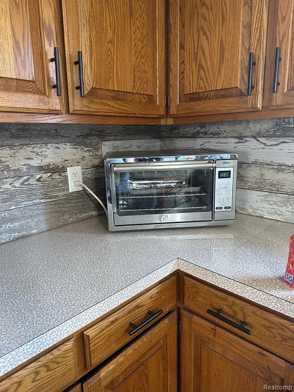 654 East Ridge Drive, Ortonville, MI 48462 — Photo 13