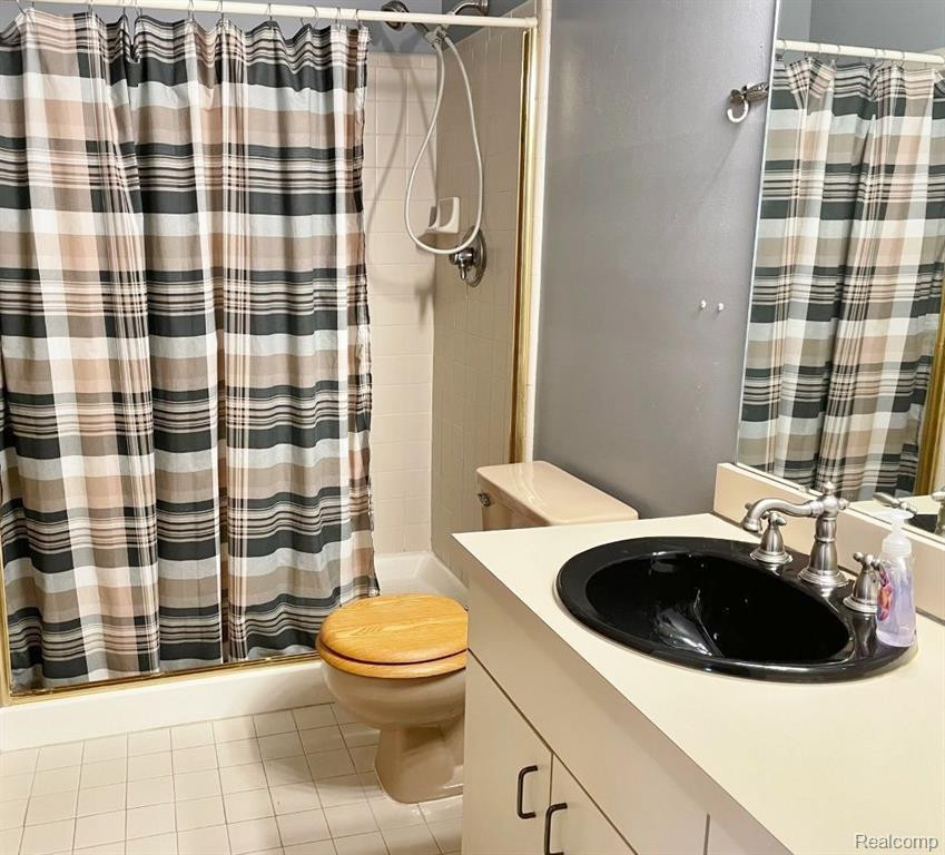 29319 LAUREL Drive, Farmington Hills, MI 48331 — Photo 14