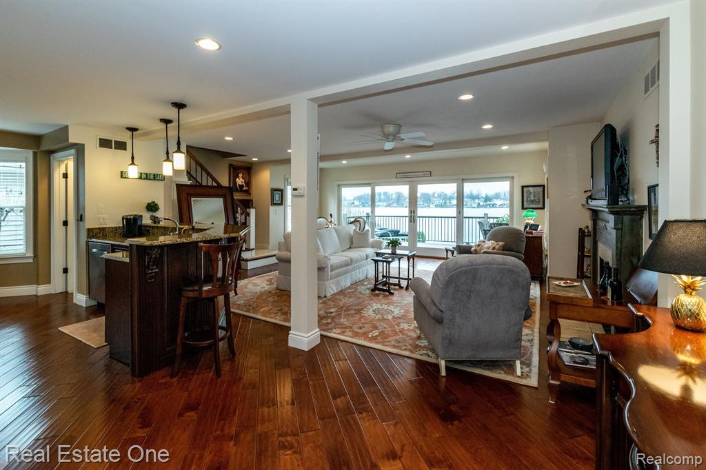 85 CRESCENT Avenue, Lake Orion, MI 48362 — Photo 15