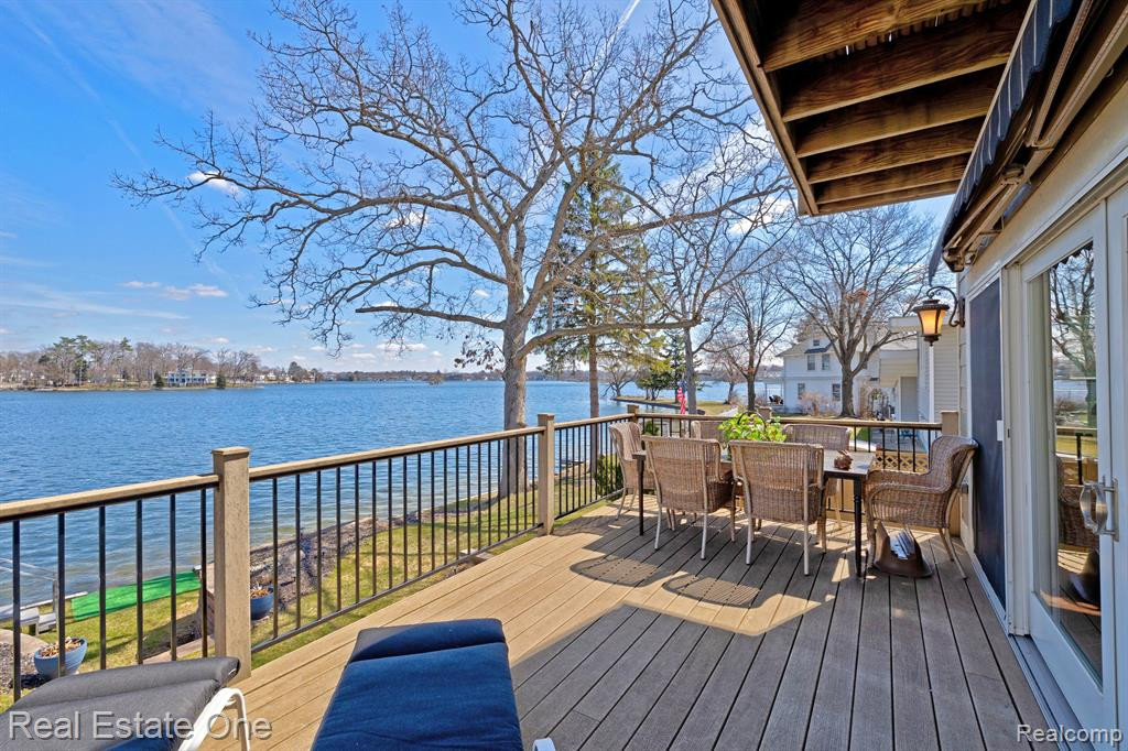85 CRESCENT Avenue, Lake Orion, MI 48362 — Photo 21