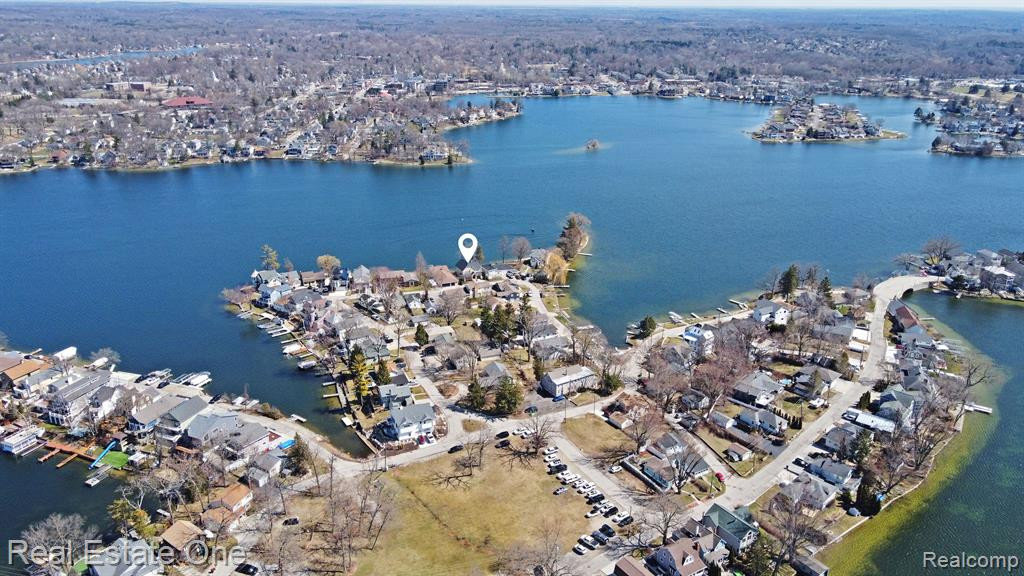 85 CRESCENT Avenue, Lake Orion, MI 48362 — Photo 50