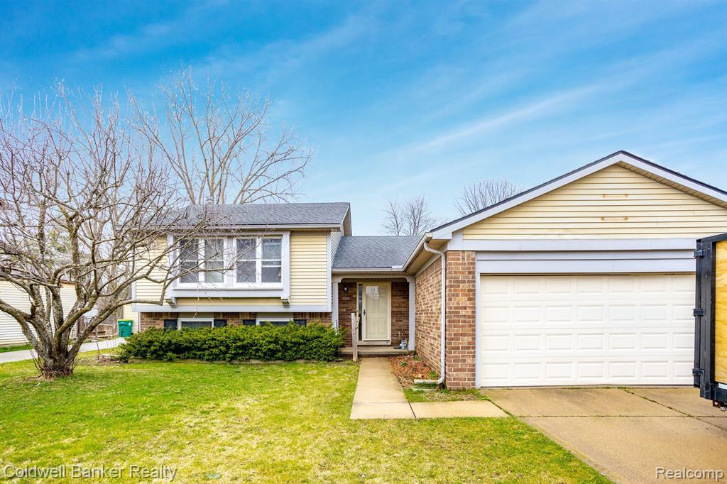 5781 NEW MEADOW Drive, Ypsilanti, MI 48197 — Photo 2