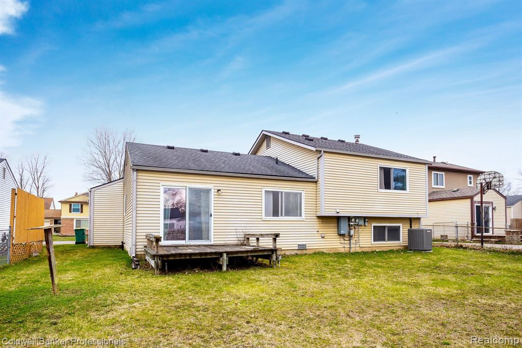 5781 NEW MEADOW Drive, Ypsilanti, MI 48197 — Photo 5