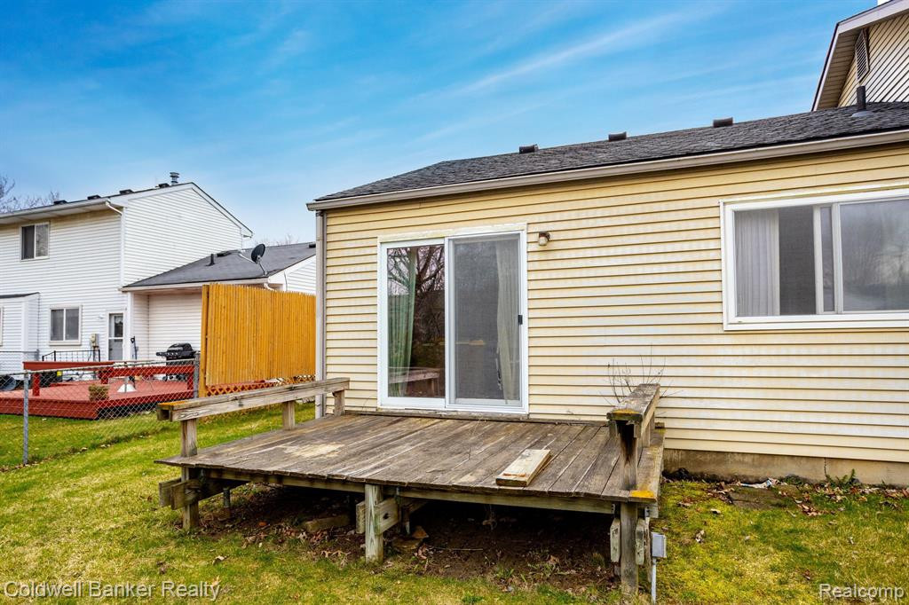5781 NEW MEADOW Drive, Ypsilanti, MI 48197 — Photo 8