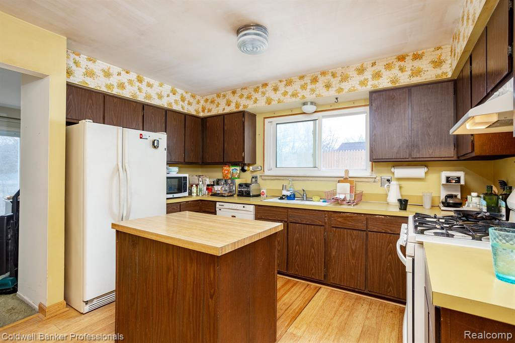 5781 NEW MEADOW Drive, Ypsilanti, MI 48197 — Photo 28