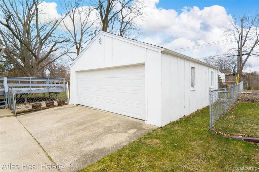 832 LAMBKINS, Saline, MI 48176 — Photo 5