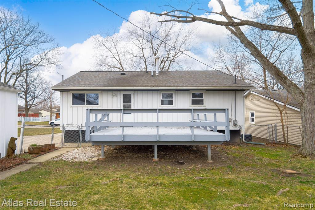 832 LAMBKINS, Saline, MI 48176 — Photo 9