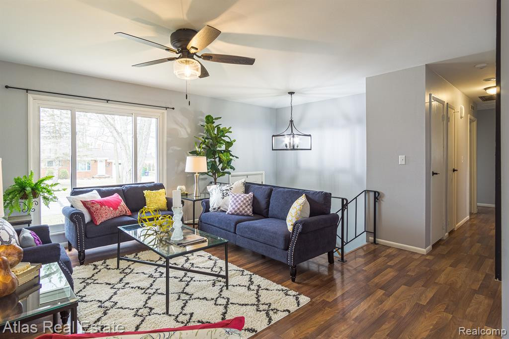 832 LAMBKINS, Saline, MI 48176 — Photo 16