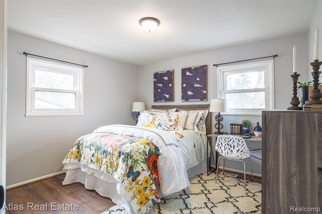 832 LAMBKINS, Saline, MI 48176 — Photo 23