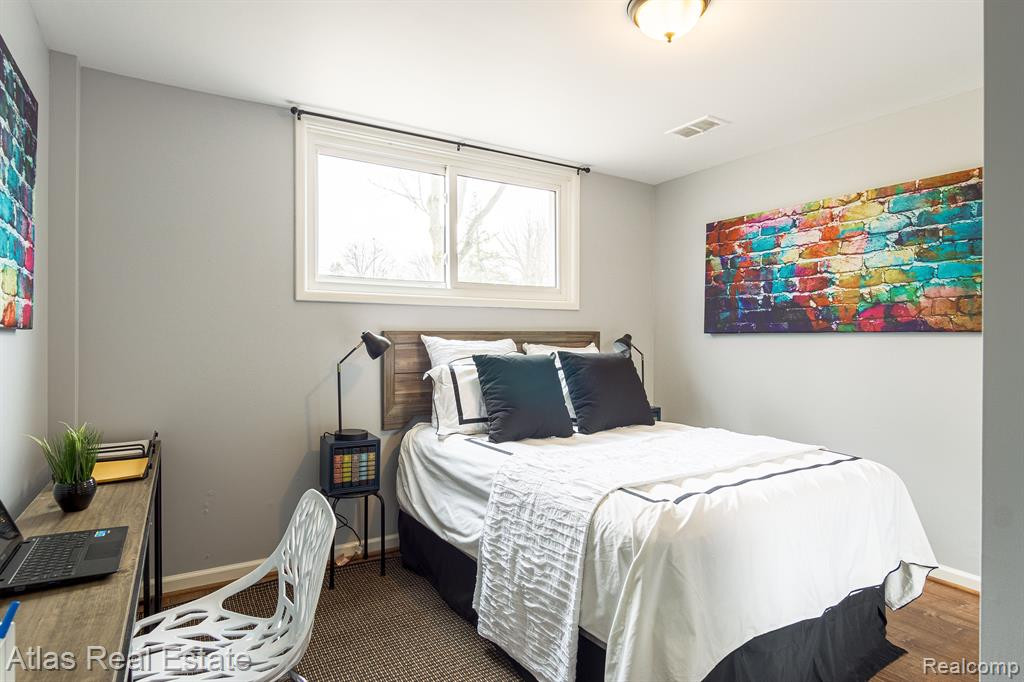 832 LAMBKINS, Saline, MI 48176 — Photo 27