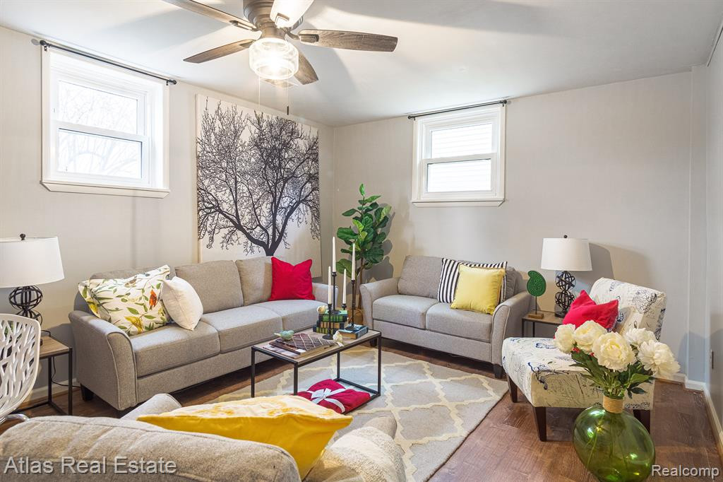 832 LAMBKINS, Saline, MI 48176 — Photo 31