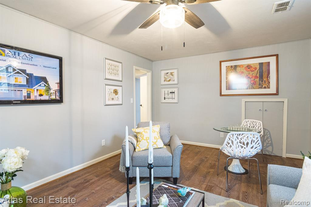 832 LAMBKINS, Saline, MI 48176 — Photo 32