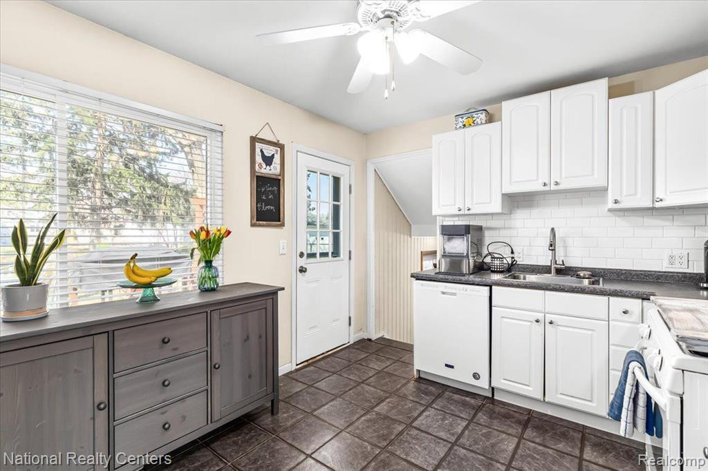 6246 S MIAMI Street, Ypsilanti, MI 48197 — Photo 13