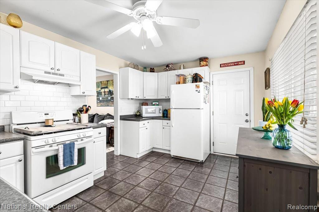 6246 S MIAMI Street, Ypsilanti, MI 48197 — Photo 15
