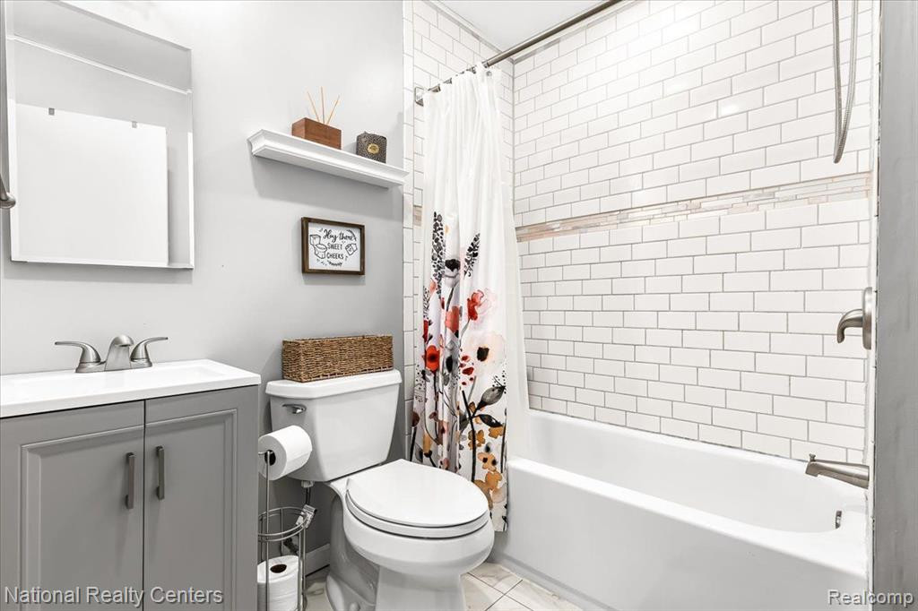 6246 S MIAMI Street, Ypsilanti, MI 48197 — Photo 20