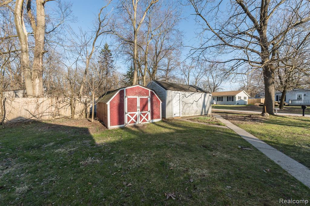 279 BEACHWAY Street, Whitmore Lake, MI 48189 — Photo 7