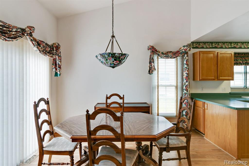 7287 Green Meadow Lane, Canton, MI 48187 — Photo 8