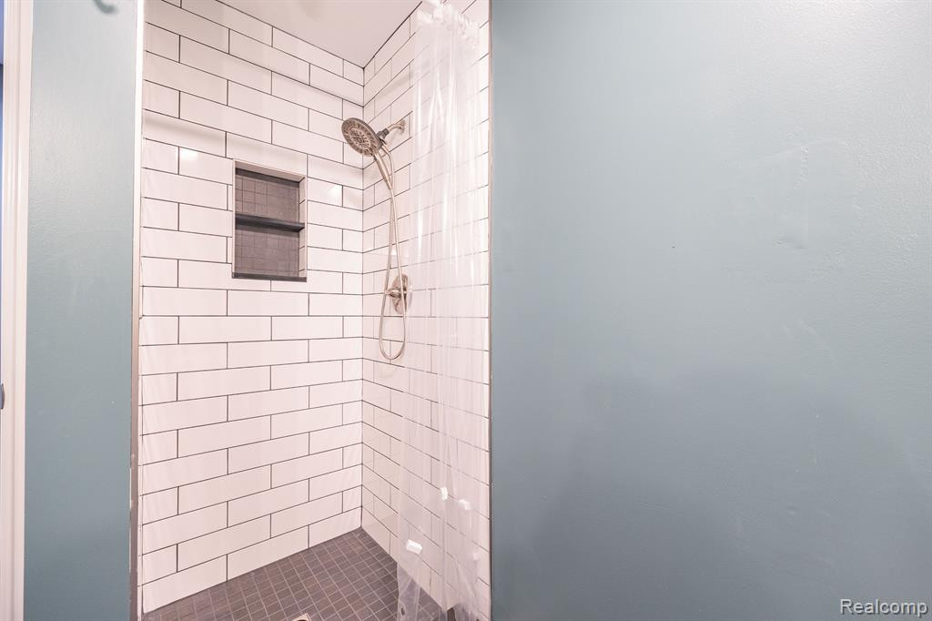17408 N LUCILLE Circle, New Boston, MI 48164 — Photo 10