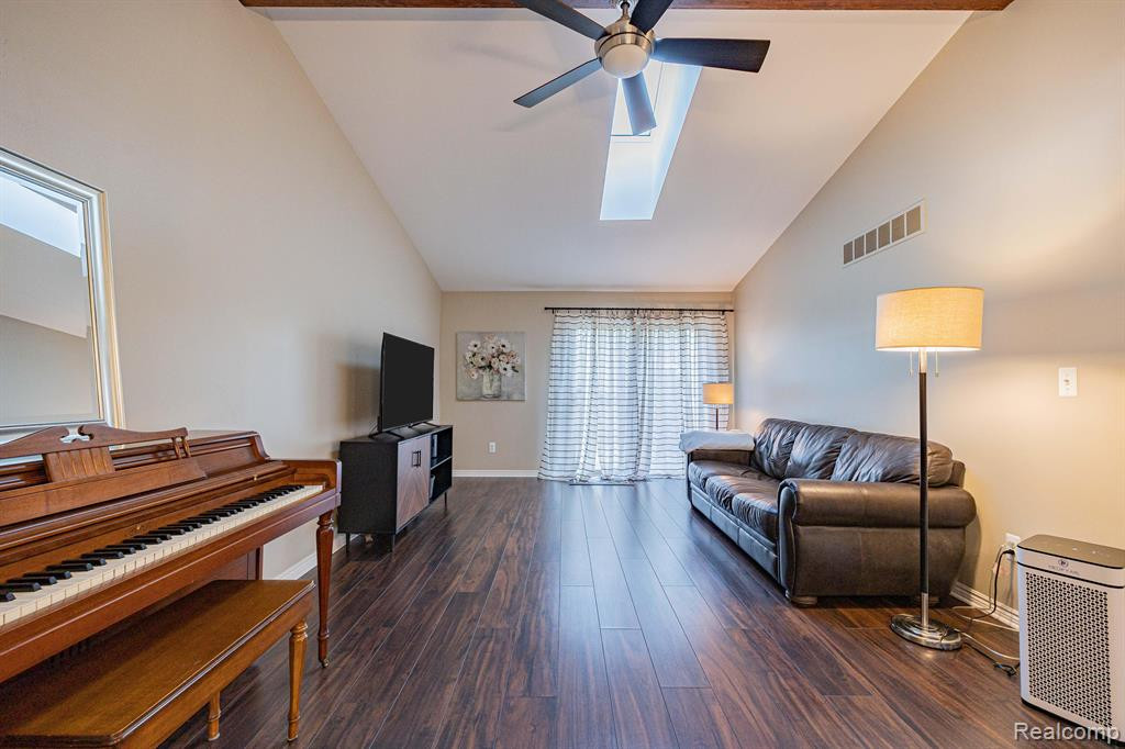 17408 N LUCILLE Circle, New Boston, MI 48164 — Photo 14