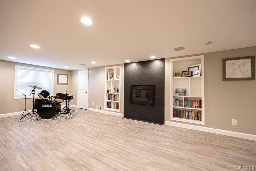 17408 N LUCILLE Circle, New Boston, MI 48164 — Photo 26