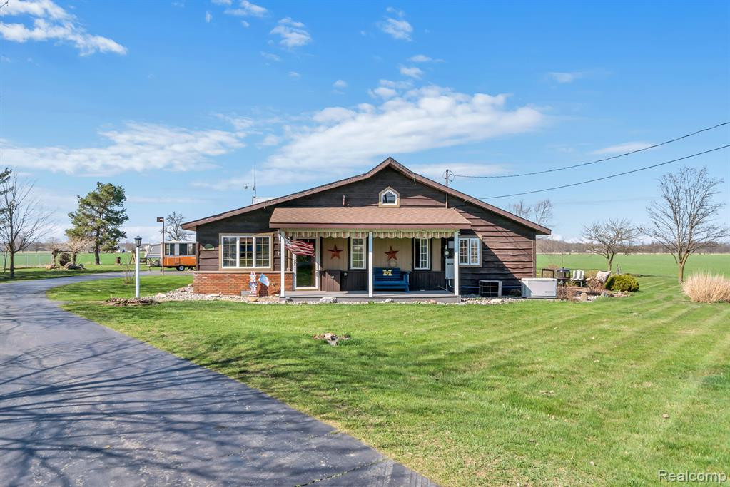 3854 Peet Road, New Lothrop, MI 48460 — Photo 3