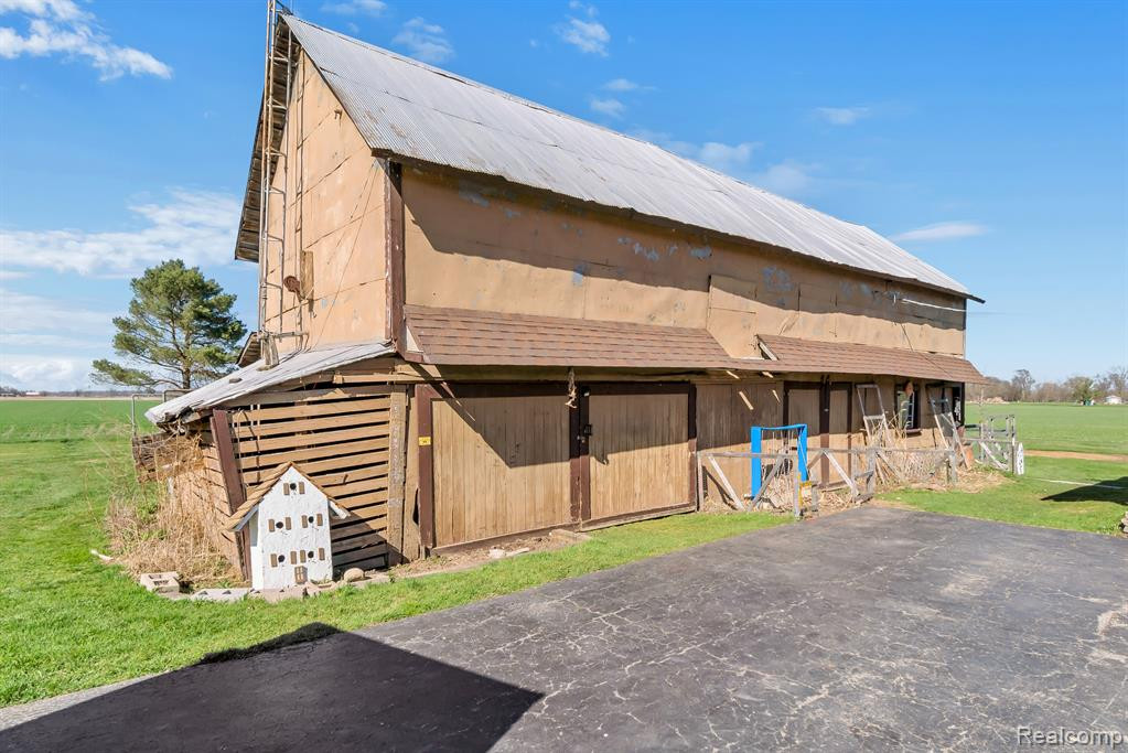 3854 Peet Road, New Lothrop, MI 48460 — Photo 33