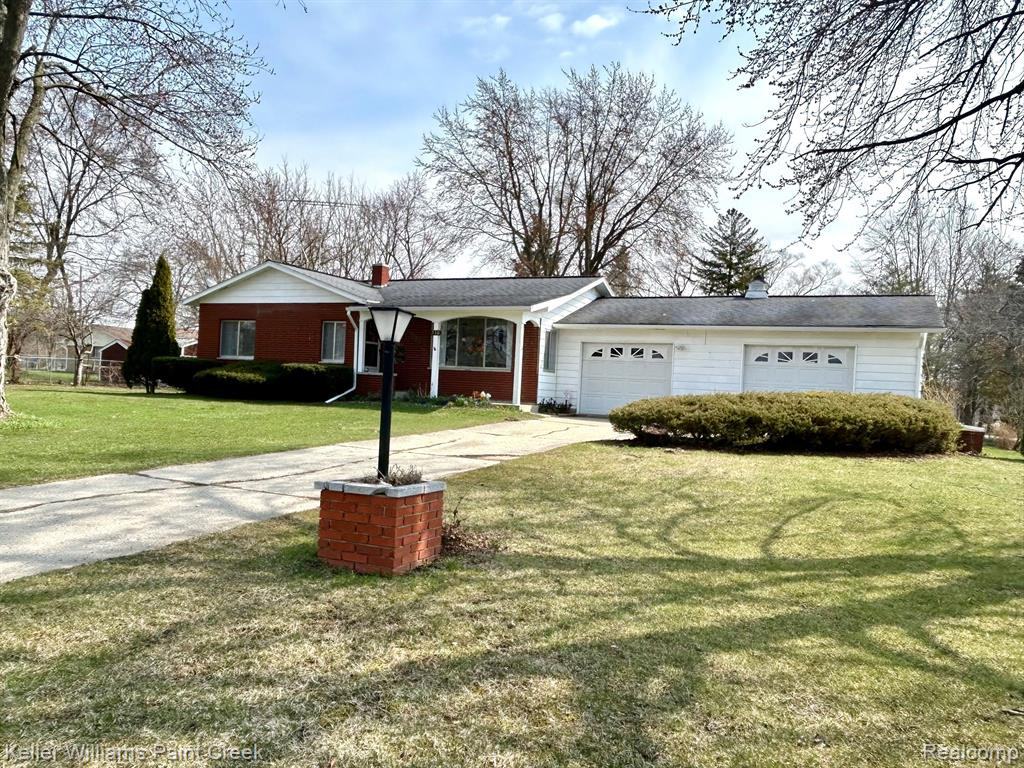 530 N WALKER Street, Capac, MI 48014 — front exterior