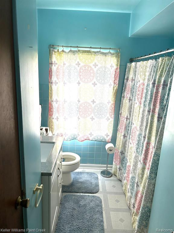 530 N WALKER Street, Capac, MI 48014 — Photo 12