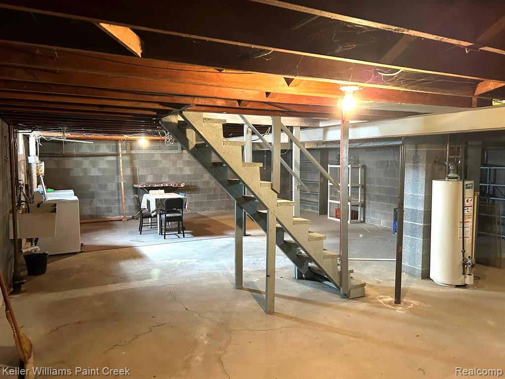 530 N WALKER Street, Capac, MI 48014 — Photo 13
