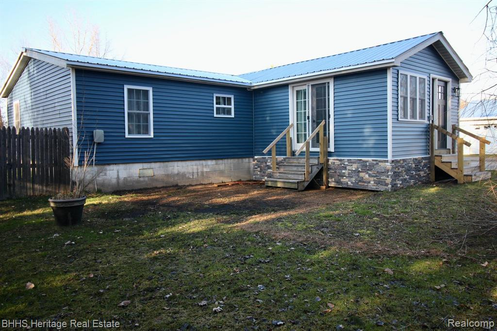 20040 W HARRIS Road, Elsie, MI 48831 — Photo 2