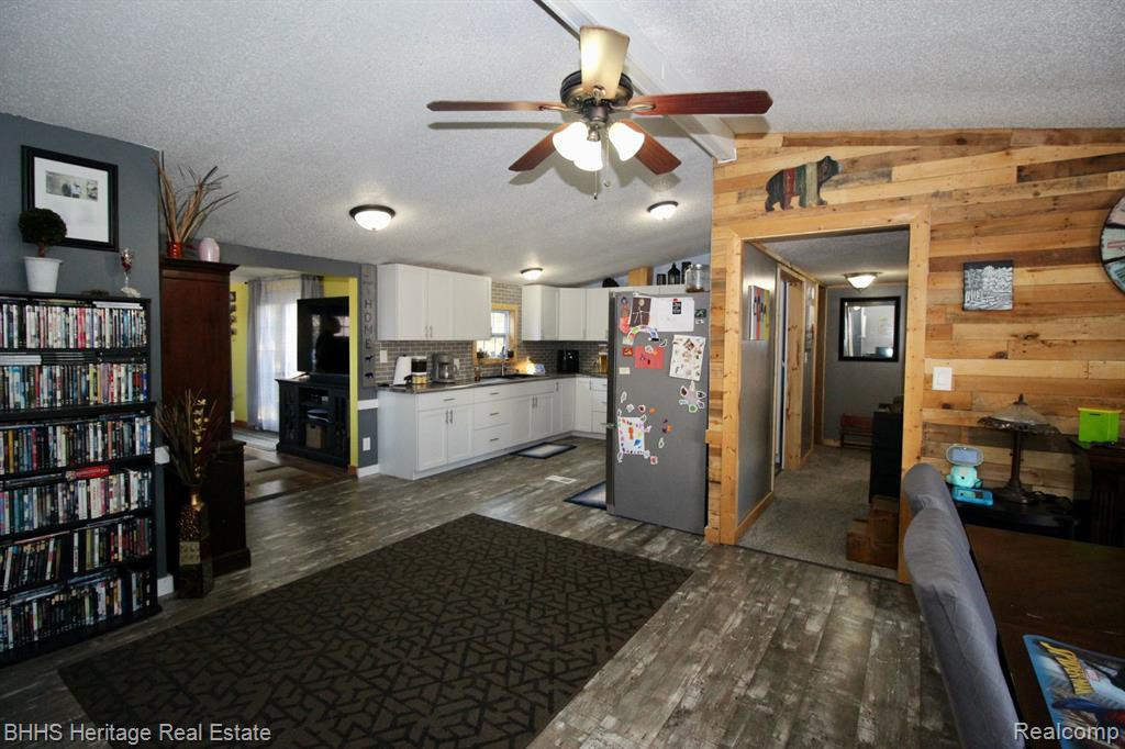 20040 W HARRIS Road, Elsie, MI 48831 — Photo 10