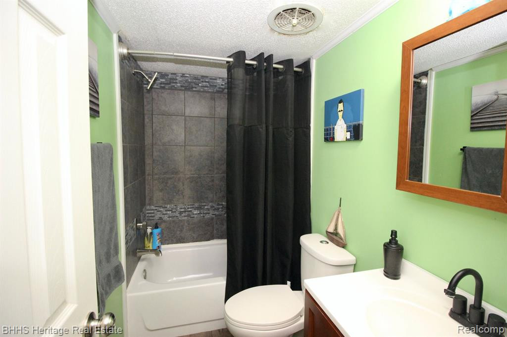 20040 W HARRIS Road, Elsie, MI 48831 — Photo 19