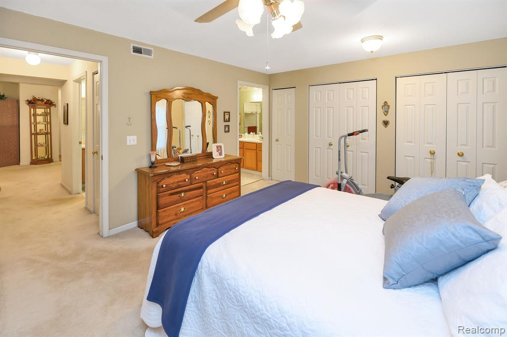 1135 CURZON Court, 203, Howell, MI 48843 — Photo 19
