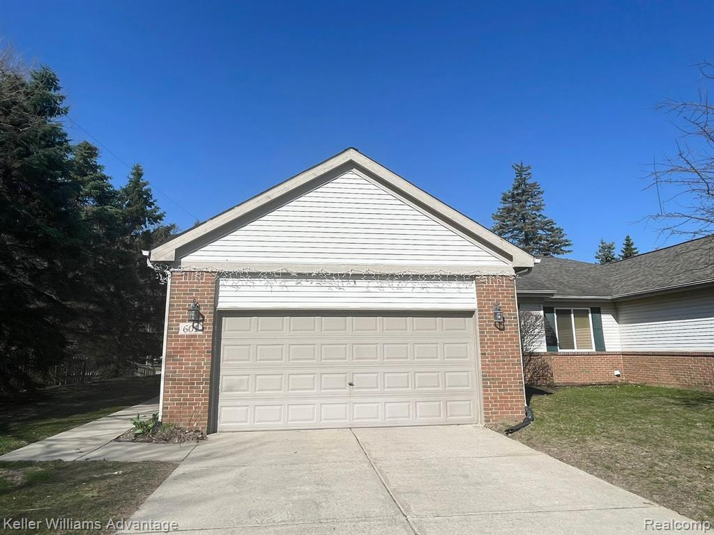 601 RAVENCREST Lane, Westland, MI — front exterior