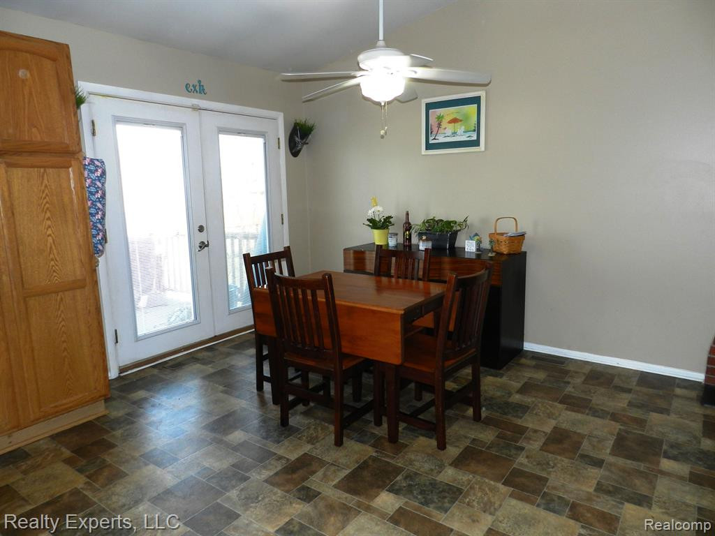 5980 HUNTINGTON Drive, Ypsilanti, MI 48197 — Photo 9