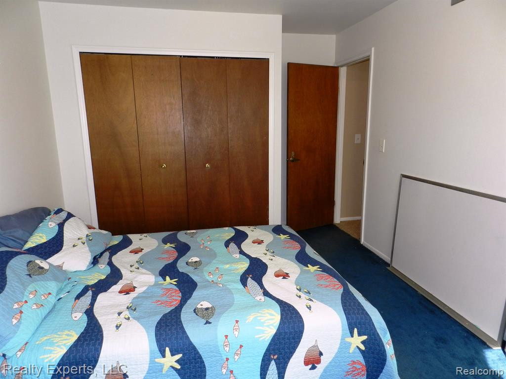 5980 HUNTINGTON Drive, Ypsilanti, MI 48197 — Photo 18