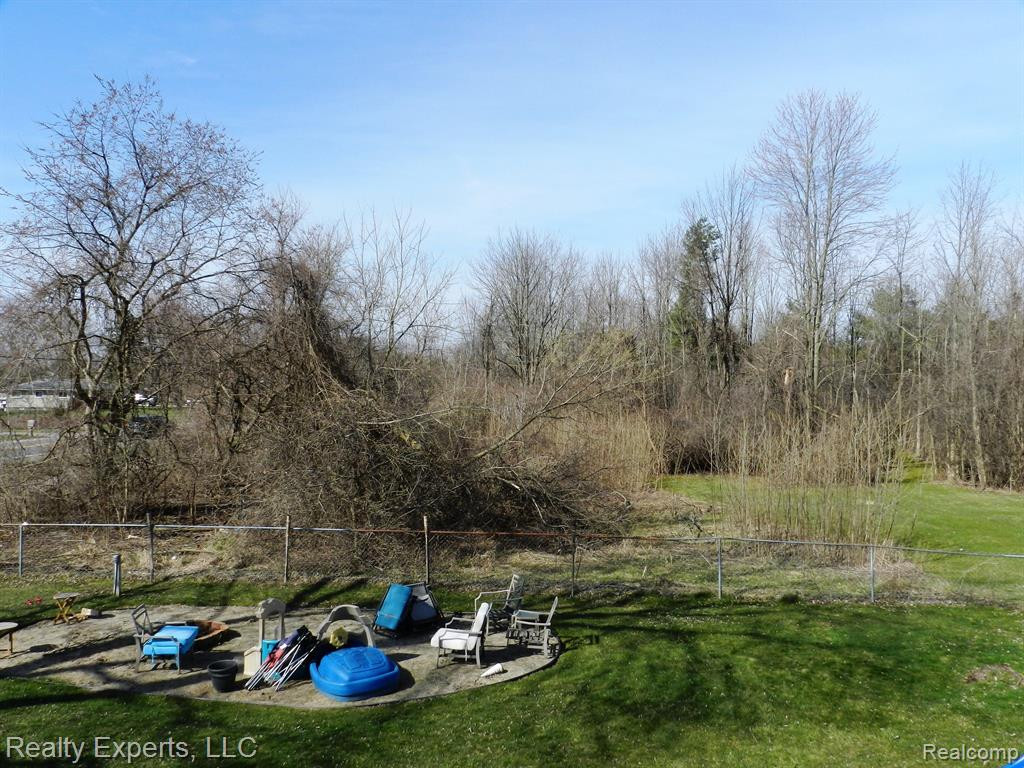 5980 HUNTINGTON Drive, Ypsilanti, MI 48197 — Photo 32